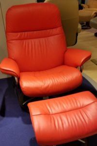 Red-Ekornes-Signature-Base-e1549998683453